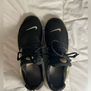 Nike presto shoes